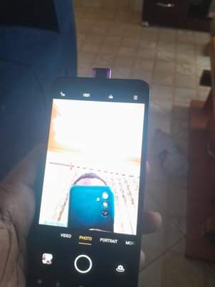 A picture of Oppo reno 2Z