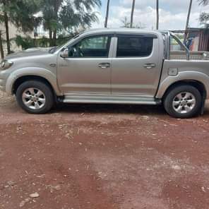 used toyota hilux
