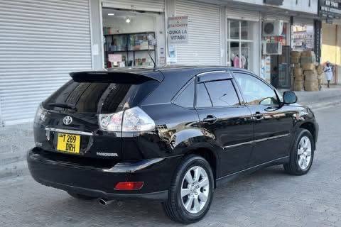 A picture of TOYOTA HARRIER0767058883