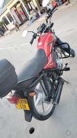 A picture of HONDA MANJI MJAPANI HUYU HAINA TATIZO KIMBIA MBIO UIWAI 1350000