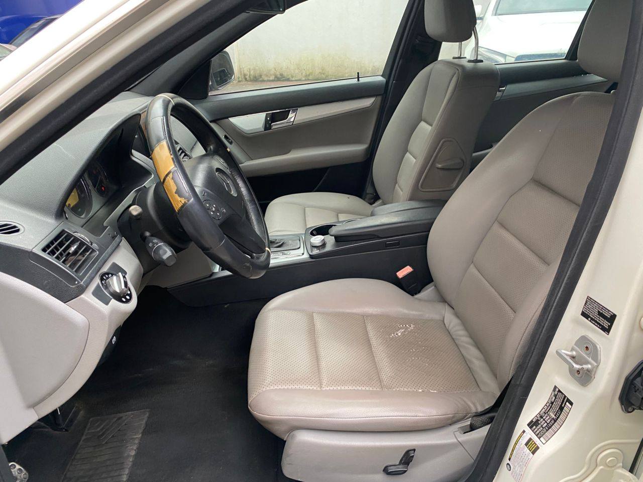 A picture of 2009 Mercedes Benz C300 toks standard