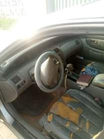 A picture of Toyota Avalon 03