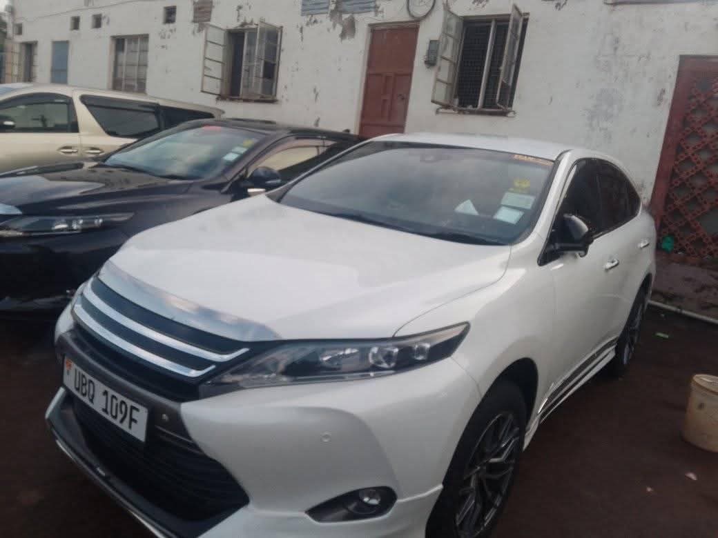 A picture of Toyota harrier
