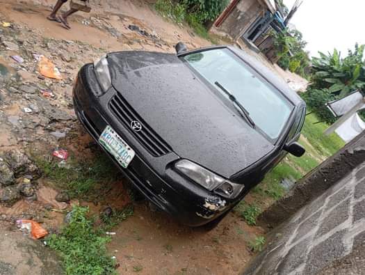 A picture of Sound Camry with very good engine and gear good body