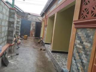 A picture of 3 double rooms for sale at 80m. Nansana .they make
