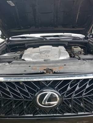 A picture of Lexus GX 470 upgraded