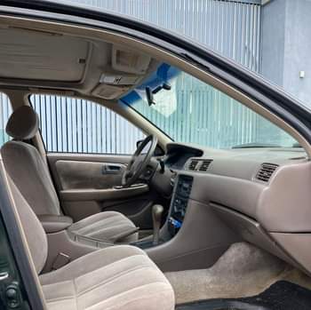 A picture of BoltStandard Extremely clean Toyota Camry 2002 Please come with your