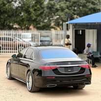 A picture of MAYBACH Super Clean Foreign Used 2021 Mercedes Benz S580 with