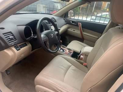 A picture of TOYOTA HIGHLANDER JEEP FOR SALE