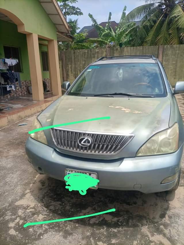A picture of Lexus 05 full option