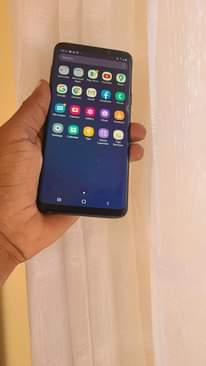 A picture of Samsung S9 plus