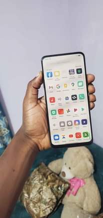 A picture of OPPO RENO 2F