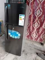 A picture of Nauza fridge nzuri boss mpyaa offer Lak 450k