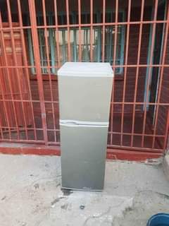 classifieds/fridges