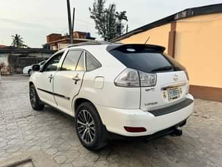 A picture of Sharp and clean Registered 2007 Lexus Rx350