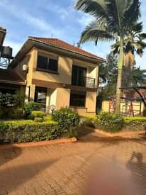 A picture of 4 bedroomed 3 baths duplex homes naguru bypass kla