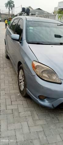 A picture of Toyota matrix 2006