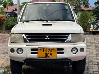 A picture of PAJERO MIN