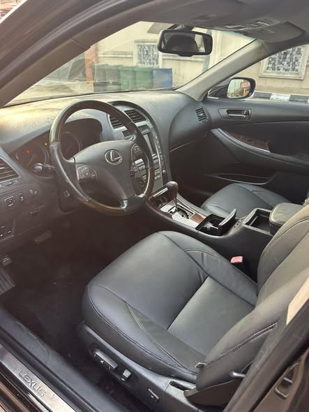 A picture of 2010 Lexus ES 350