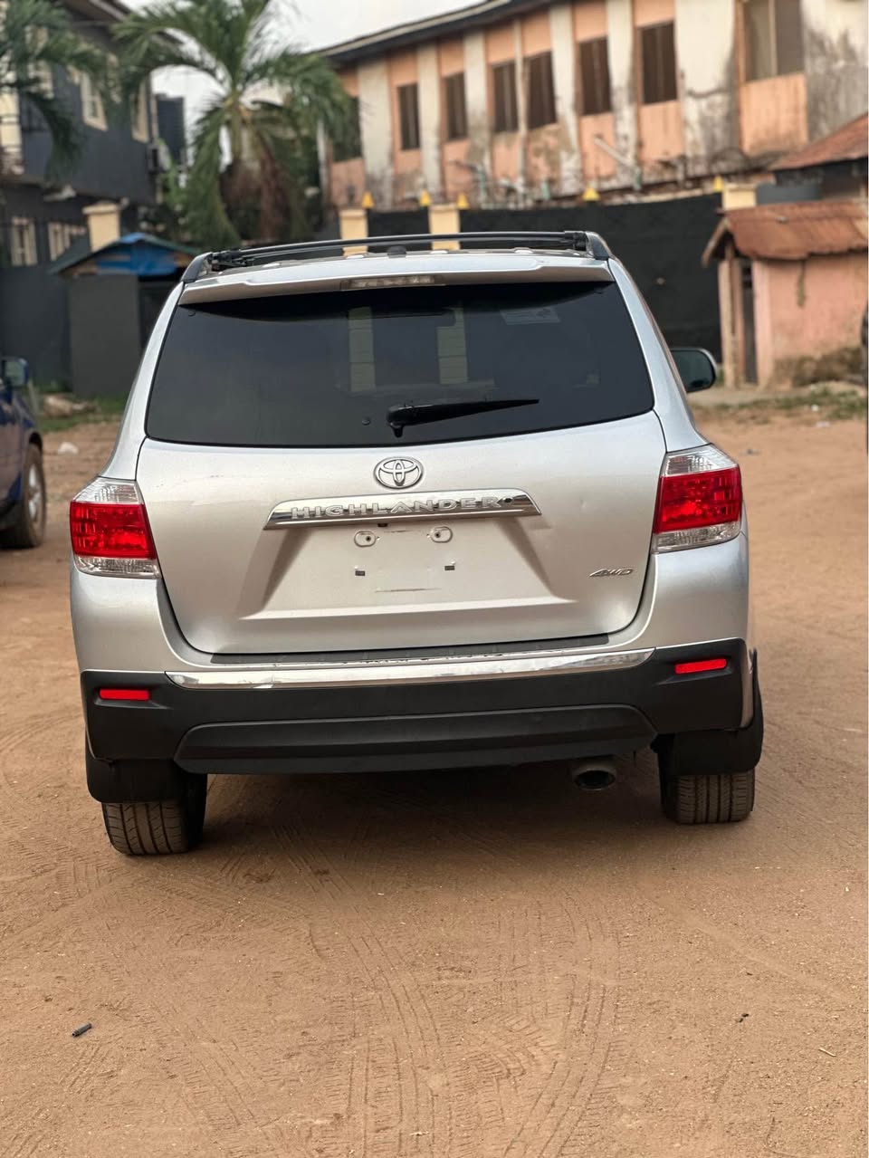 A picture of 2013 Toyota Highlander limited
