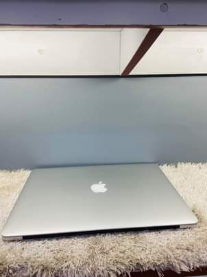 A picture of MAC BOOK PRO 2015 CORE I7