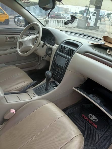 A picture of Toyota Solara 2002 model