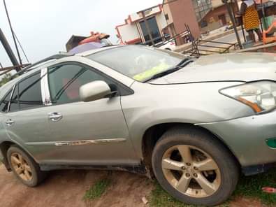 A picture of Distressed sale Rx330 for sale Engine Gear 80 Ac 4