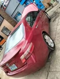 A picture of Extremely clean 07 camry 4 5m