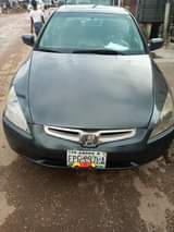 A picture of Hounda Accord year 04 engine and transmission and ac is