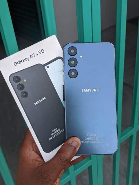 A picture of samsung A74