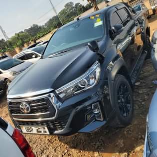 used toyota hilux