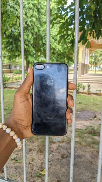 A picture of Iphone 7plus 128GB bei 230k 0621856477 piga simu tumalize
