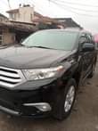 A picture of Toyota Highlander 2012