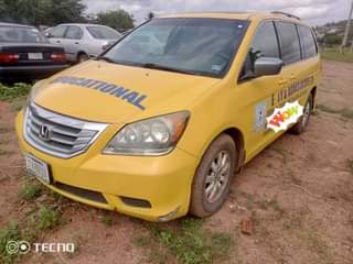 A picture of I m selling this Honda Odyssey going for 1 9