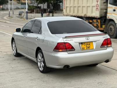 A picture of Toyota Crown Athletes