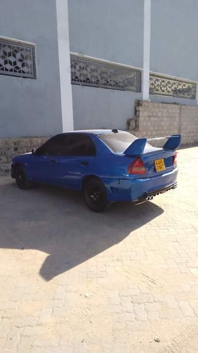 mitsubishi lancer