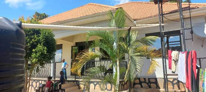 A picture of House on Sale Located at Kajjansi on Entebbe road