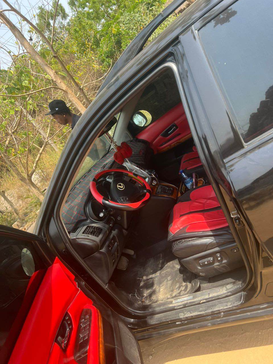 A picture of Lexuz RX 330