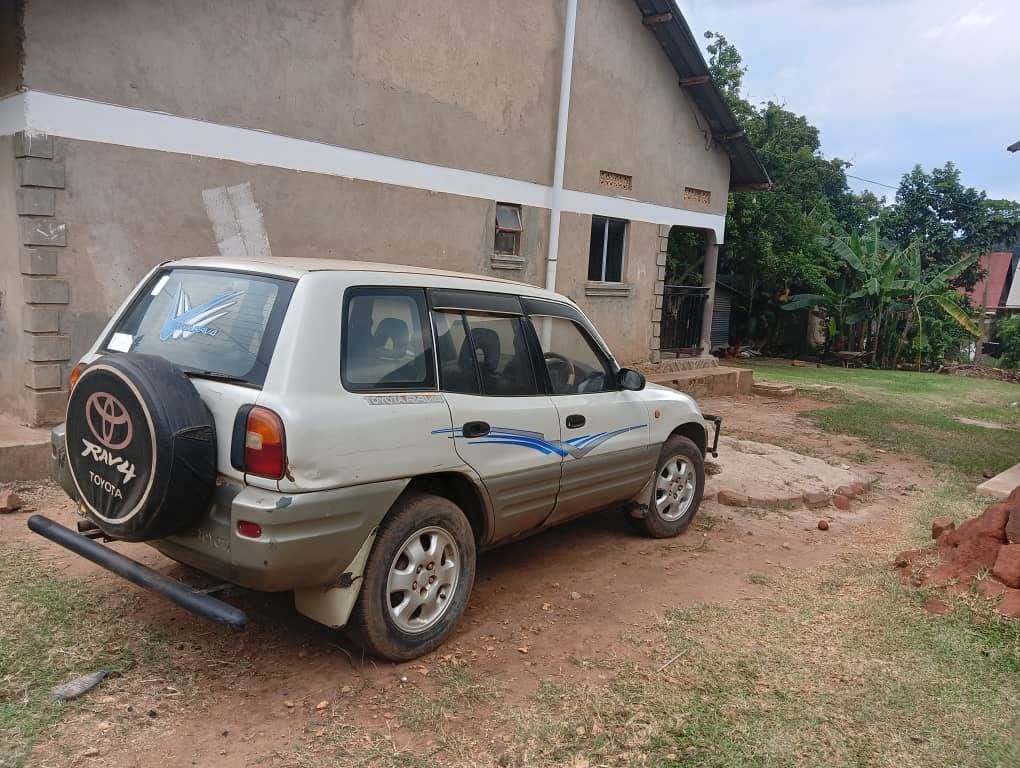 A picture of 9m rav4