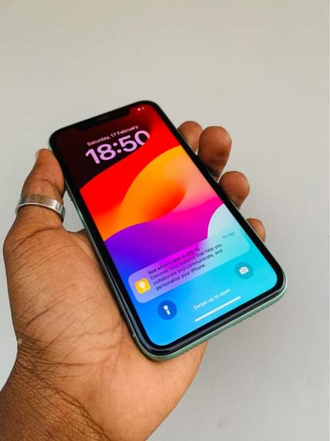 A picture of iPhone 11 64gb duos available