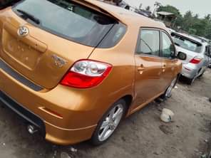 A picture of Extremely Clear Toyota matrix 2010 model Price 3 7m Call