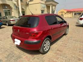 A picture of 2004 Peugeot 307