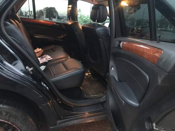A picture of As clean as seen Mercedes Benz ML Everything is intact