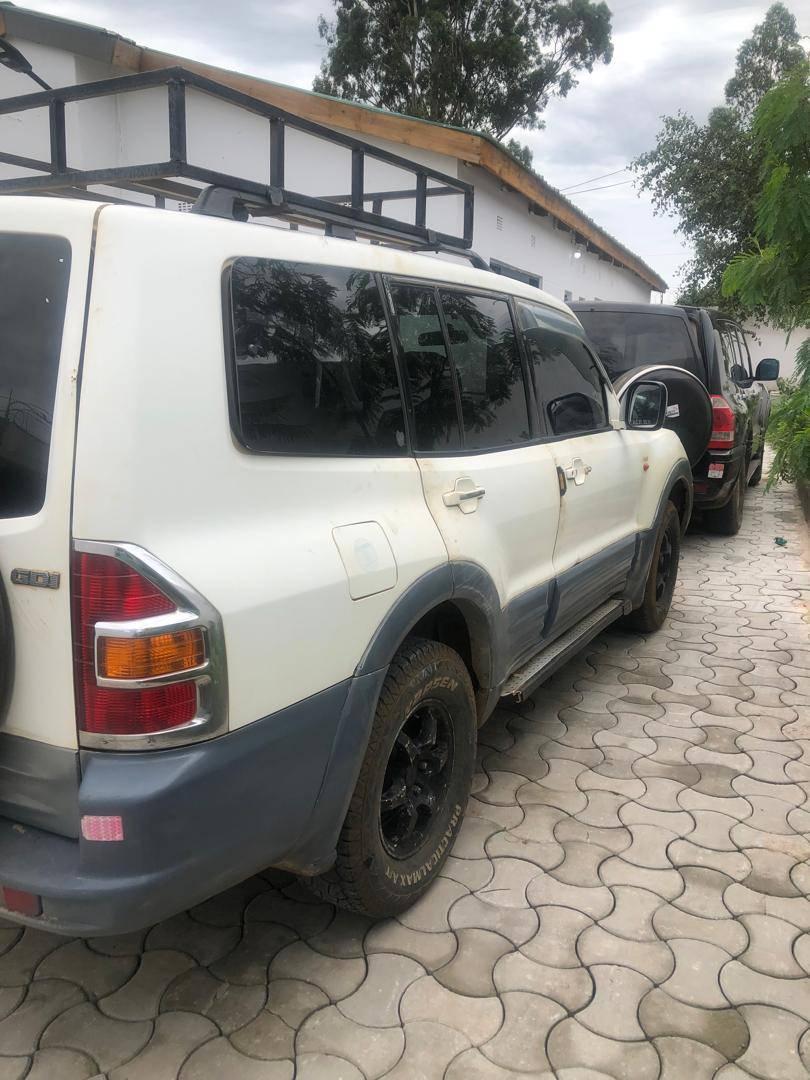 used mitsubishi pajero