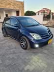 A picture of Toyota IST 2004 1290Cc Bei 10M Location Dar es salaam
