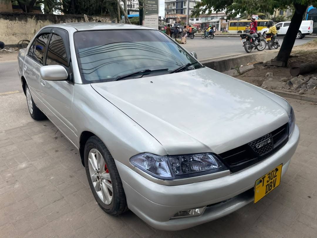 A picture of TOYOTA CARINA SI