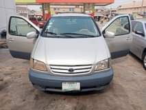 A picture of 2002 Toyota Sienna