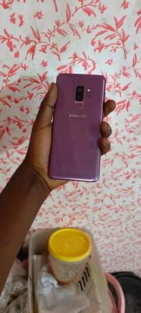A picture of SAMSUNG S9 PLUS