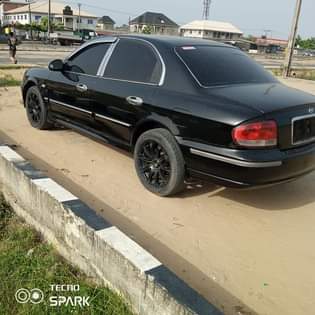 A picture of Hyundai sonata available for serious buyer engine gear and Ac