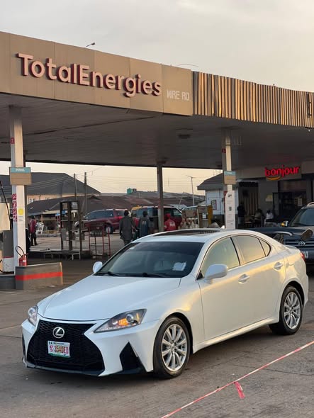 A picture of Lexus IS250